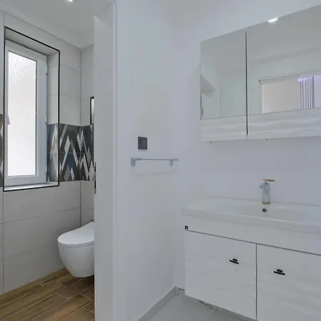 Xclusive * Uzumlu (Aegean)