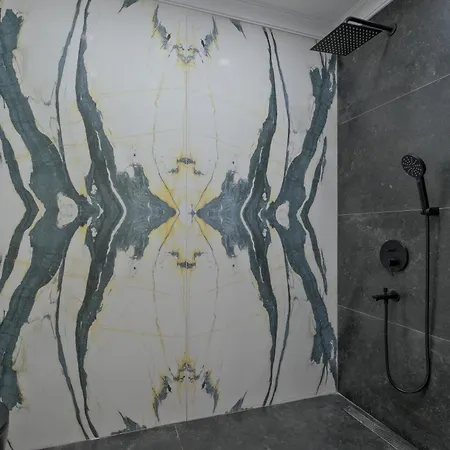 Xclusive Vilă